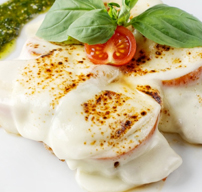 Sertés szűzérmék „Caprese” módra