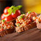Bruschetta classica: Bruschetta paradicsommal, illatos bazsalikommal